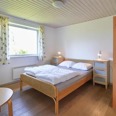 3 Bedroom Stunning In *